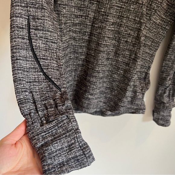 Lululemon Extra Mile Long Sleeve Running Luon Ringspun Denim Black White | 6 - Picture 5 of 11